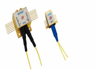 20 GHz 线性自动调节增益平衡探测器